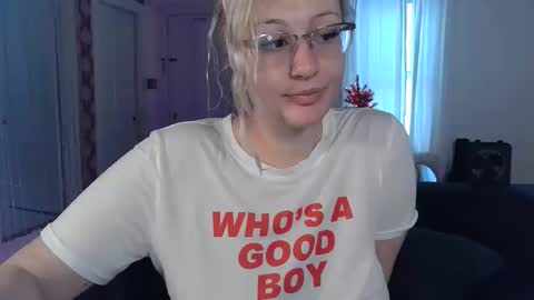 ashley blayde online show from December 3, 2025, 8:07 pm