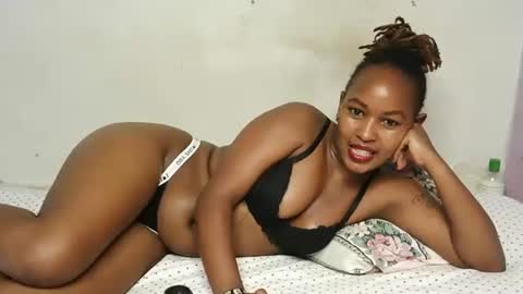 Snapshot of swt_bby chatting on April 27, 2026, 5:16 am swt_bby online show from April 27, 2026, 5:16 am