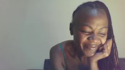 Snapshot of swtebony1 chatting on January 22, 2025, 10:59 pm ALICIA online show from January 22, 2025, 10:59 pm