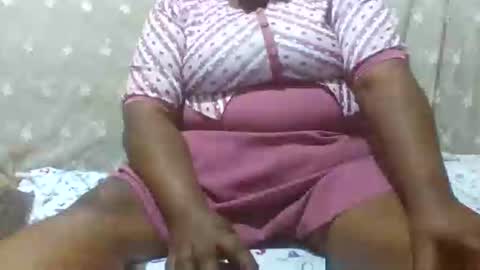 swtmilkymom online show from September 16, 2025, 6:53 pm