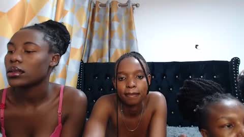 Camilla online show from February 25, 2025, 6:31 pm