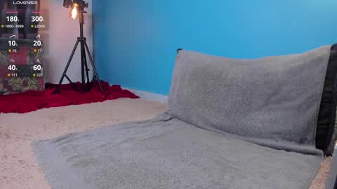 Syd online show from November 6, 2025, 7:48 pm