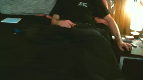 Snapshot of sydetrak4469 chatting on February 17, 2026, 4:42 am Syde online show from February 17, 2026, 4:42 am