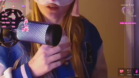 Milena online show from October 23, 2025, 2:22 am