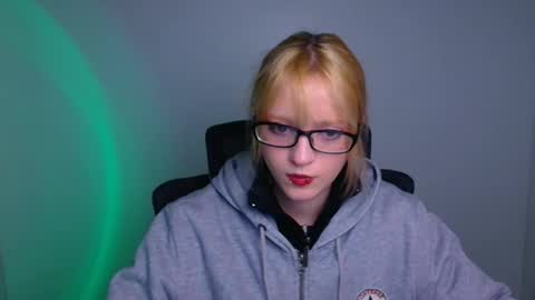 Syfer online show from November 29, 2025, 6:49 am