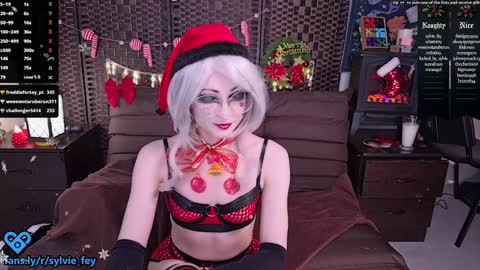 Snapshot of sylvie_fey chatting on December 25, 2024, 6:09 am Sylvie online show from December 25, 2024, 6:09 am