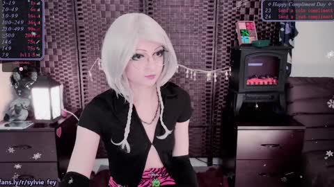 Snapshot of sylvie_fey chatting on January 24, 2025, 11:56 pm Sylvie online show from January 24, 2025, 11:56 pm