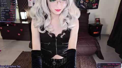Snapshot of sylvie_fey chatting on February 13, 2025, 10:11 pm Sylvie online show from February 13, 2025, 10:11 pm