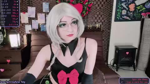 Snapshot of sylvie_fey chatting on February 16, 2025, 10:10 pm Sylvie online show from February 16, 2025, 10:10 pm