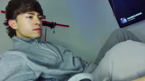 Snapshot of t0n3r chatting on January 17, 2026, 3:22 am TONER online show from January 17, 2026, 3:22 am