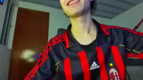 Snapshot of t0n3r chatting on February 4, 2026, 3:01 am TONER online show from February 4, 2026, 3:01 am