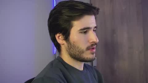 t0ny_wylie online show from December 14, 2024, 4:01 am