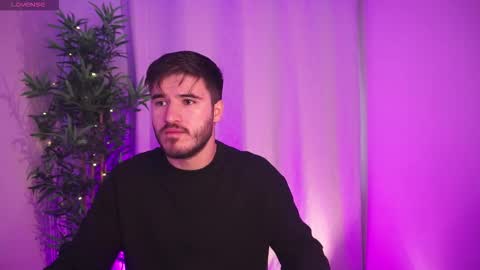 t0ny_wylie online show from November 3, 2025, 11:11 am