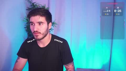 t0ny_wylie online show from December 17, 2025, 11:22 pm