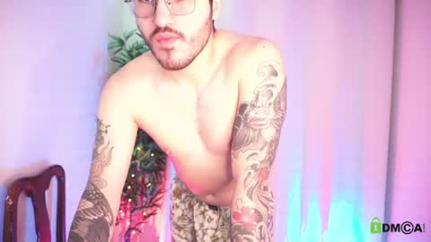 Snapshot of t0ny_wylie chatting on July 21, 2026, 10:17 am t0ny_wylie online show from July 21, 2026, 10:17 am