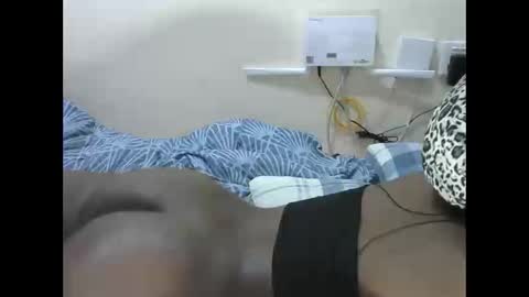 Snapshot of t_rexgirlly1 chatting on October 17, 2025, 1:09 am Tray online show from October 17, 2025, 1:09 am