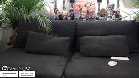 TAANNI online show from November 9, 2025, 10:41 pm