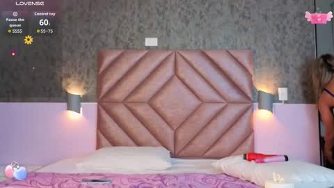 Tabata  online show from December 17, 2025, 7:42 pm