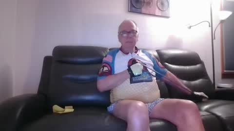 tacrunner66_ online show from February 10, 2025, 2:37 pm