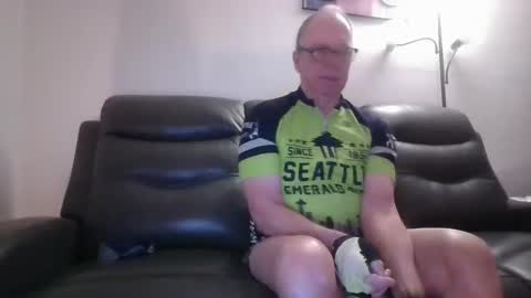 tacrunner66_ online show from February 14, 2025, 3:15 pm