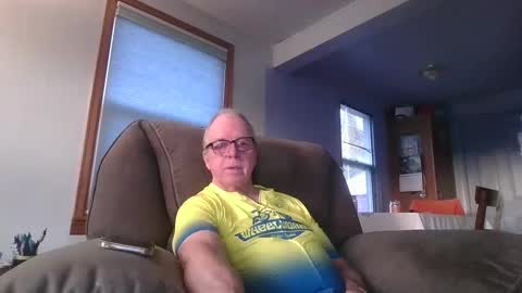 tacrunner66_ online show from February 26, 2025, 1:32 am