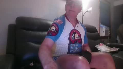 tacrunner66_ online show from September 24, 2025, 1:47 pm