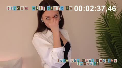 Mary online show from December 30, 2024, 9:37 am