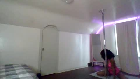 Taephoriaa online show from March 4, 2026, 8:37 pm