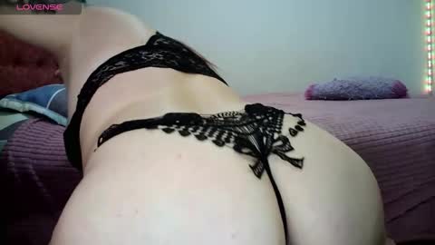   3 online show from November 15, 2025, 10:12 am