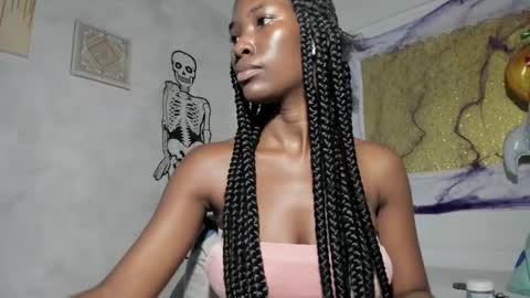 Tahira online show from October 24, 2025, 8:05 pm