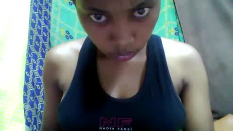 Snapshot of tahiriniah chatting on February 18, 2025, 9:31 pm tahiriniah online show from February 18, 2025, 9:31 pm