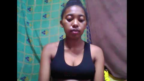 Snapshot of tahiriniah chatting on February 21, 2025, 5:31 pm tahiriniah online show from February 21, 2025, 5:31 pm