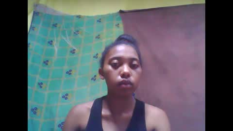 Snapshot of tahiriniah chatting on February 23, 2025, 3:35 am tahiriniah online show from February 23, 2025, 3:35 am