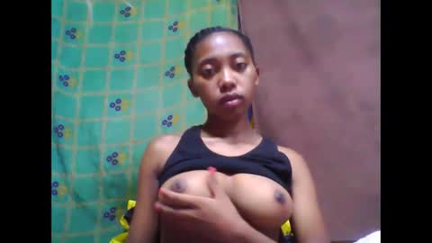 Snapshot of tahiriniah chatting on February 24, 2025, 9:10 am tahiriniah online show from February 24, 2025, 9:10 am