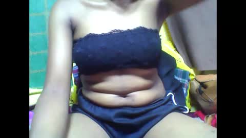 Snapshot of tahiriniah chatting on February 27, 2025, 12:13 pm tahiriniah online show from February 27, 2025, 12:13 pm