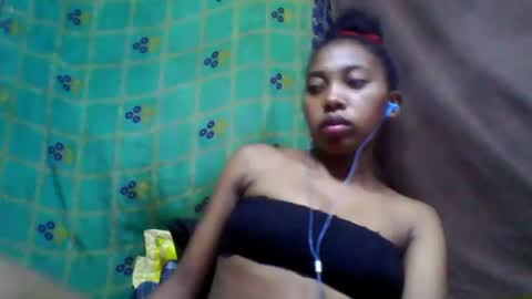 Snapshot of tahiriniah chatting on February 27, 2025, 7:37 pm tahiriniah online show from February 27, 2025, 7:37 pm