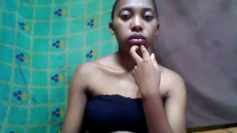 Snapshot of tahiriniah chatting on March 1, 2025, 3:16 pm tahiriniah online show from March 1, 2025, 3:16 pm