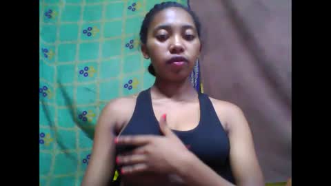 Snapshot of tahiriniah chatting on March 2, 2025, 7:23 pm tahiriniah online show from March 2, 2025, 7:23 pm