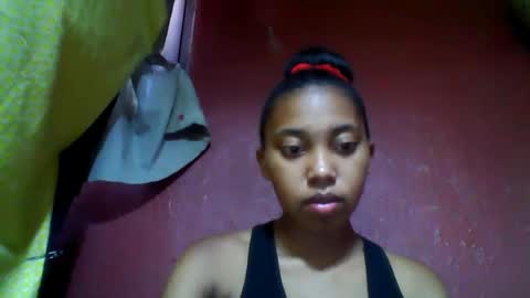 Snapshot of tahiriniah chatting on March 6, 2025, 10:52 am tahiriniah online show from March 6, 2025, 10:52 am