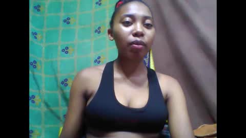 Snapshot of tahiriniah chatting on March 8, 2025, 12:52 pm tahiriniah online show from March 8, 2025, 12:52 pm