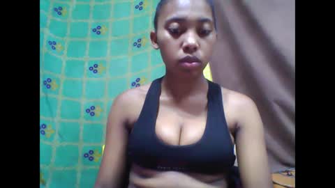 Snapshot of tahiriniah chatting on March 11, 2025, 8:52 am tahiriniah online show from March 11, 2025, 8:52 am