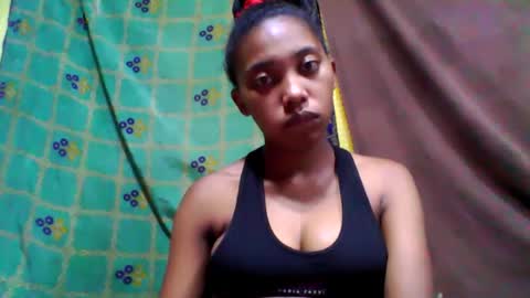 Snapshot of tahiriniah chatting on March 11, 2025, 4:18 pm tahiriniah online show from March 11, 2025, 4:18 pm