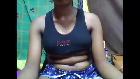 Snapshot of tahiriniah chatting on March 12, 2025, 5:46 am tahiriniah online show from March 12, 2025, 5:46 am