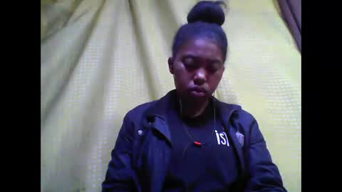 Snapshot of tahiriniah chatting on September 14, 2025, 3:05 am tahiriniah online show from September 14, 2025, 3:05 am