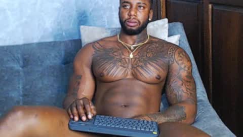 Tairon Tucke online show from December 26, 2024, 2:33 am