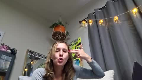 Snapshot of taishabubblebutt chatting on December 12, 2024, 6:10 pm Taishabubblebutt online show from December 12, 2024, 6:10 pm