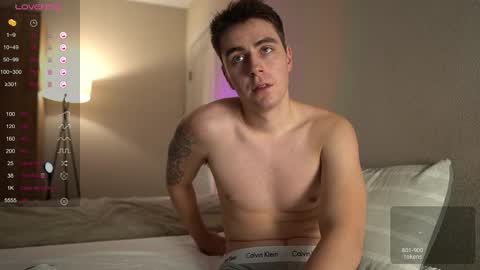 Taison online show from October 1, 2025, 7:31 pm