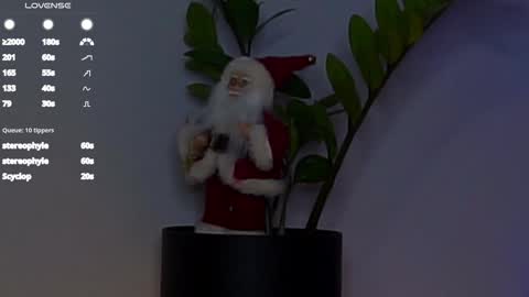 Mia online show from December 18, 2024, 8:09 am