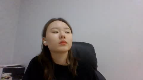 Snapshot of tajuanadelfelder chatting on November 28, 2025, 7:22 am Lily online show from November 28, 2025, 7:22 am