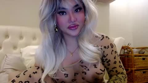 Snapshot of takemeinheaven1 chatting on February 18, 2025, 2:49 pm Lena online show from February 18, 2025, 2:49 pm